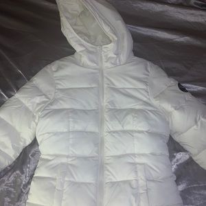 white abercrombie puffer jacket